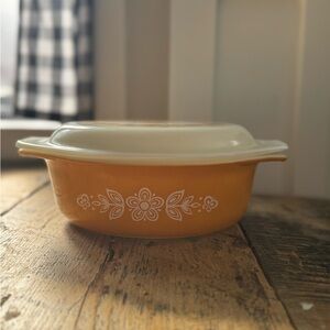 Vintage Floral Casserole Dish - Tan and White